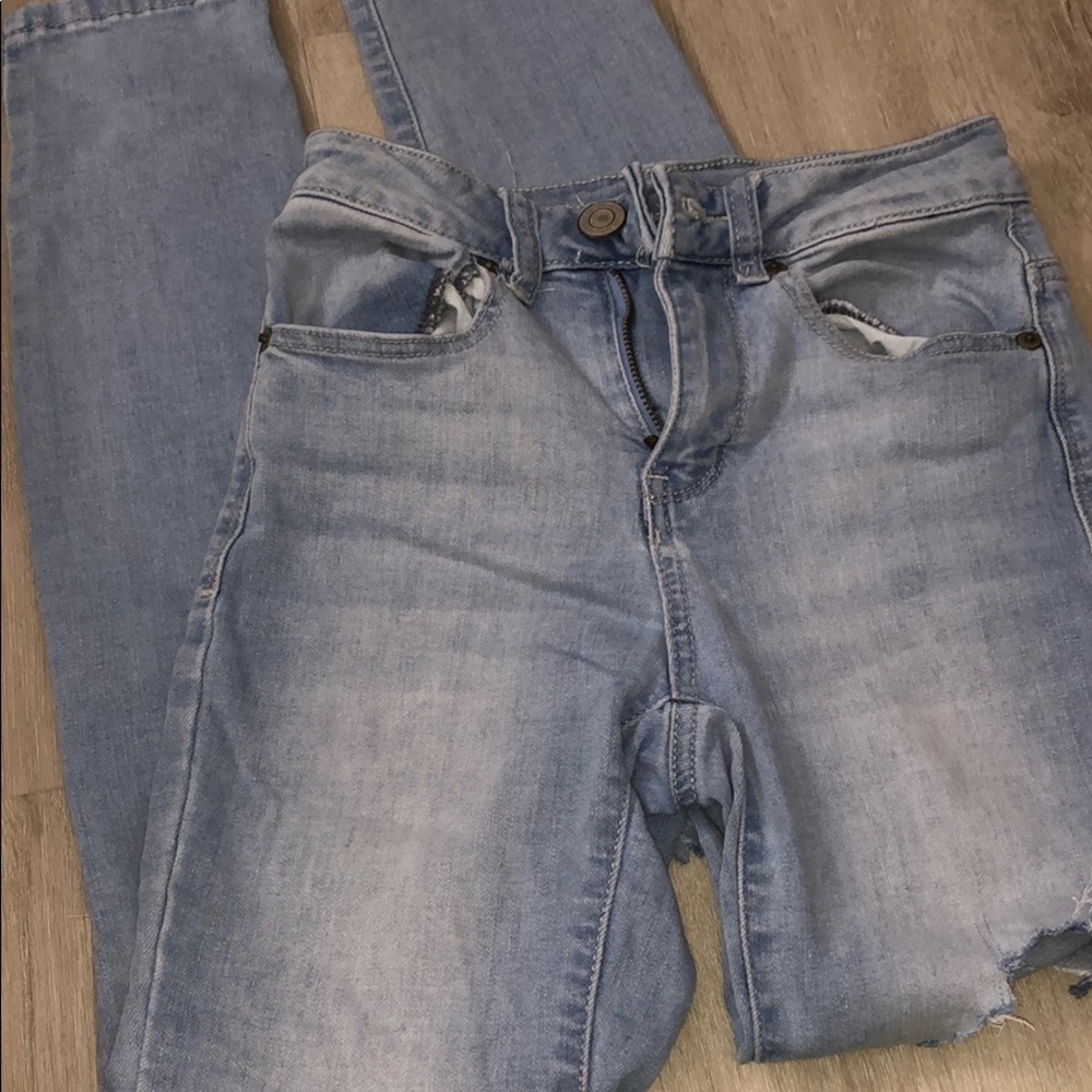 Cut High Rise Light Washed Jeans - Picture 2 of 2
